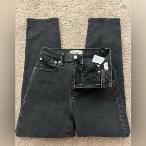 Madewell black classic striaght jeans size 23